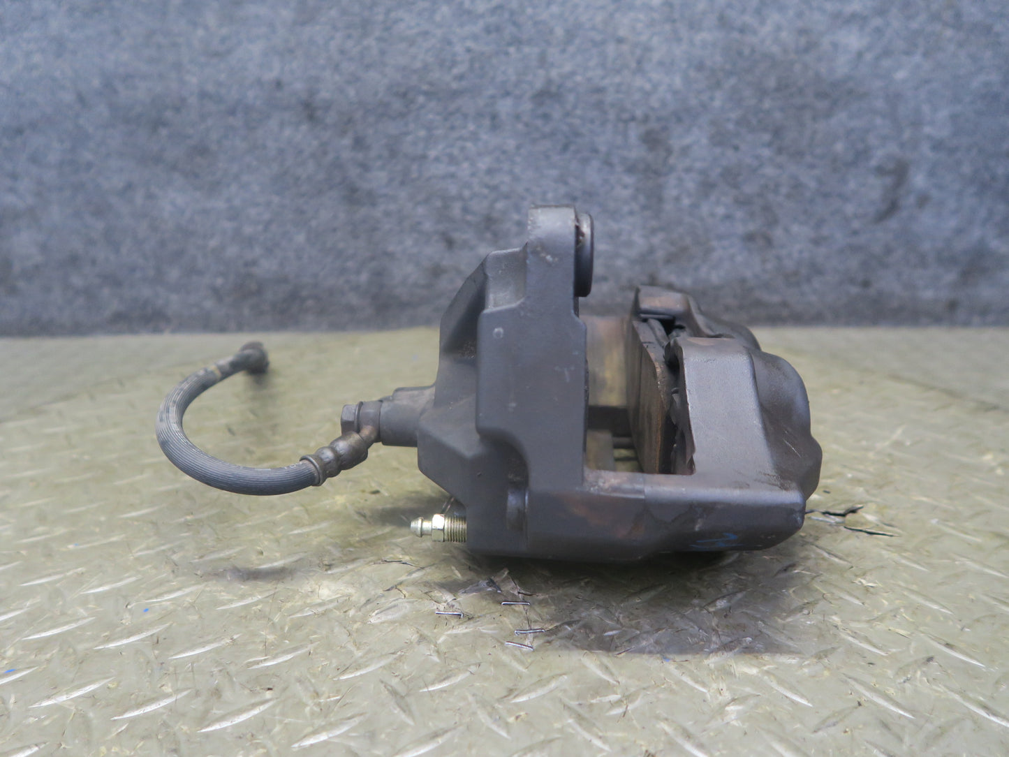 95-00 Lexus UCF20L LS400 Front Left Brake Caliper Sumitomo OEM