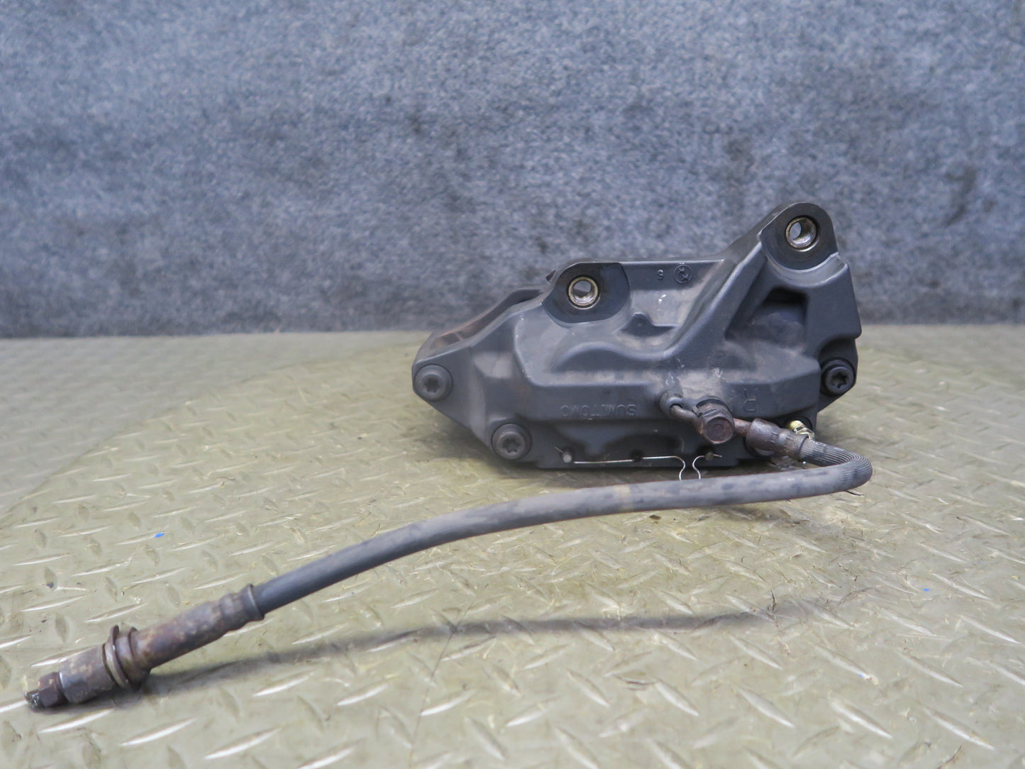 95-00 Lexus UCF20L LS400 Front Left Brake Caliper Sumitomo OEM