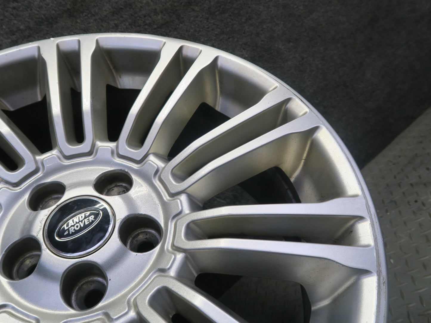 2012-2019 Range Rover Evoque L538 20-SPOKE R19" Alloy Wheel Rim 19x8J ET45