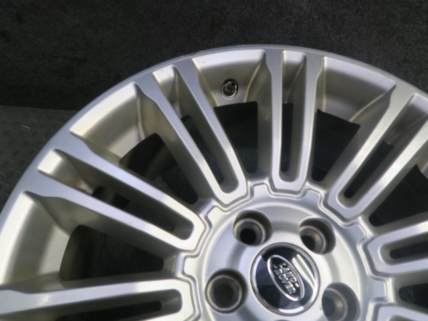 2012-2019 Range Rover Evoque L538 20-SPOKE R19" Alloy Wheel Rim 19x8J ET45
