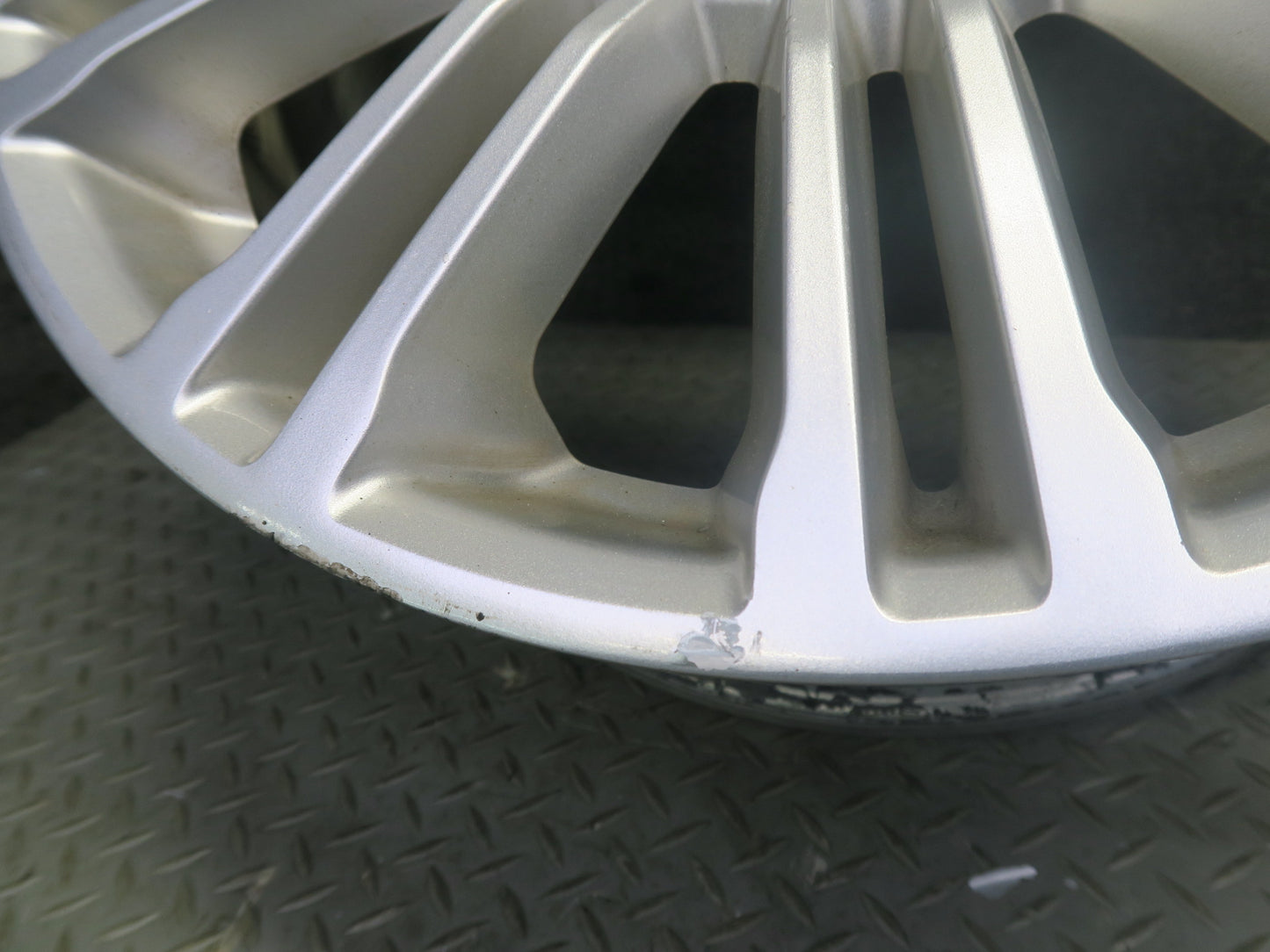 2012-2019 Range Rover Evoque L538 20-SPOKE R19" Alloy Wheel Rim 19x8J ET45