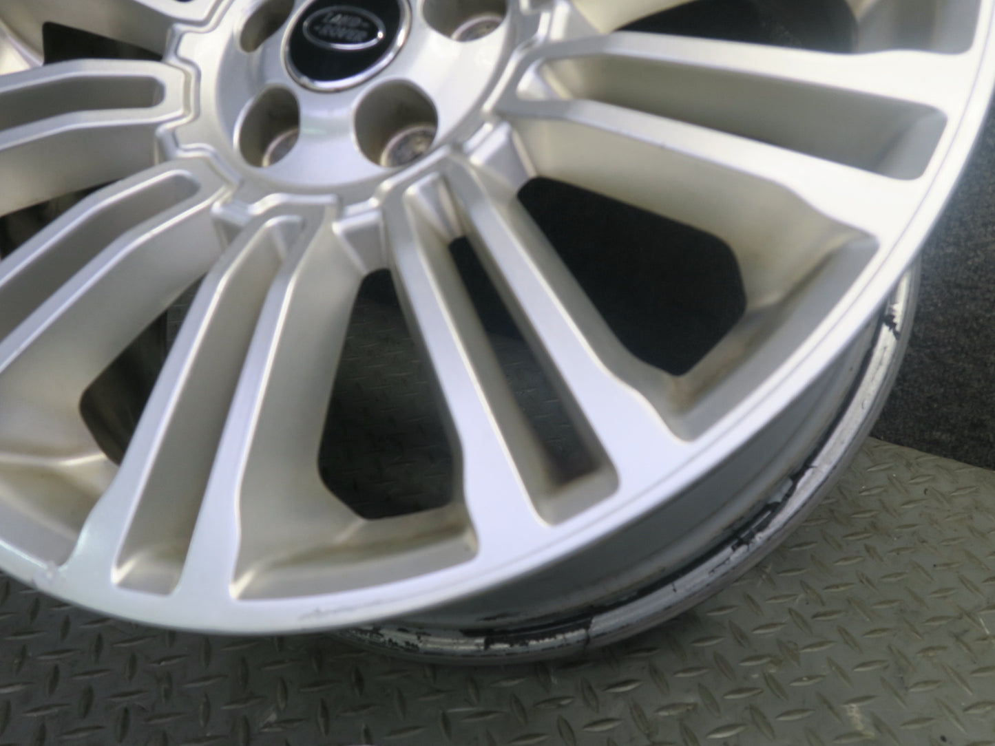2012-2019 Range Rover Evoque L538 20-SPOKE R19" Alloy Wheel Rim 19x8J ET45
