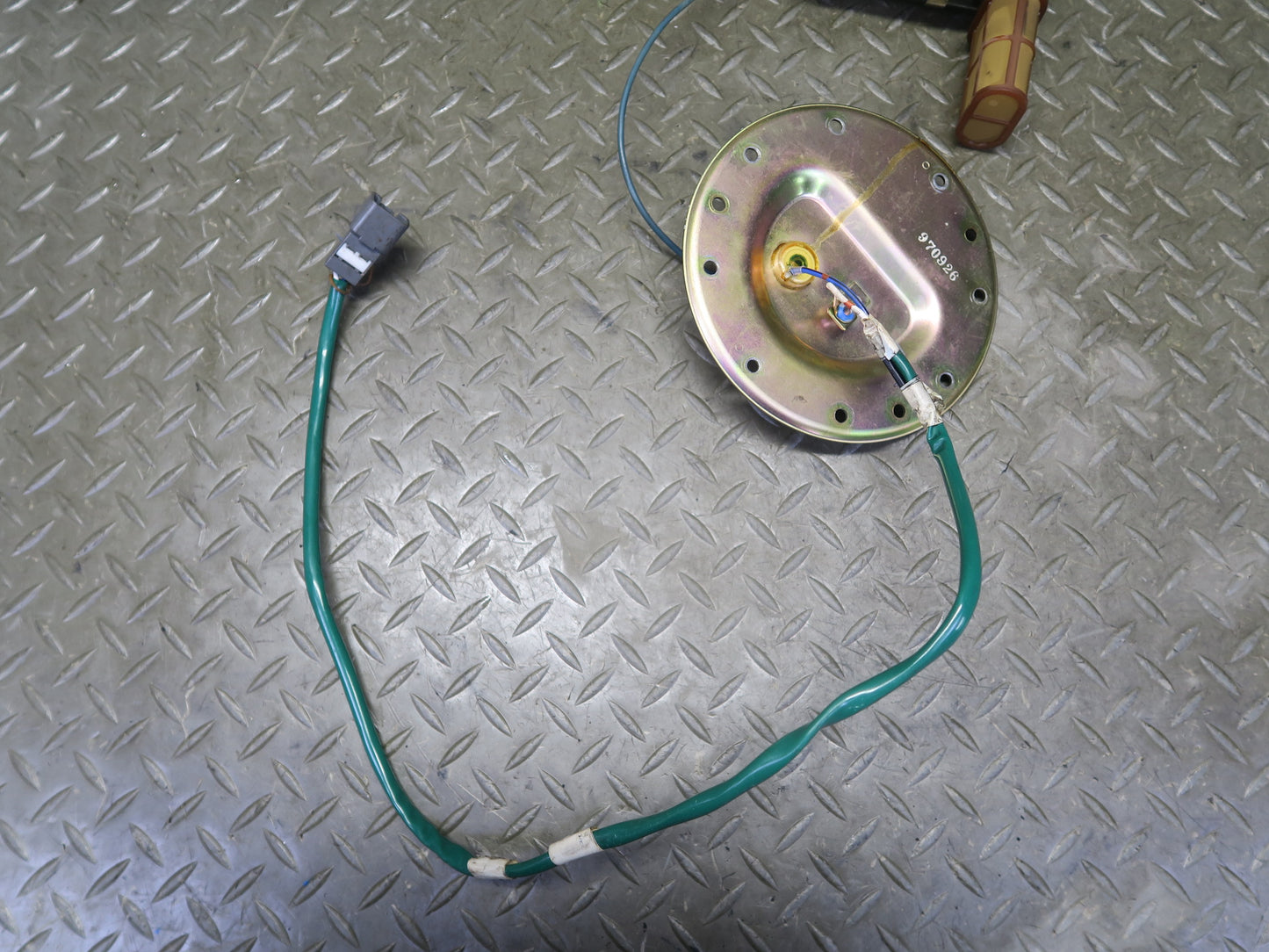 98-99 Lexus UCF20L LS400 1UZFE Set of 2 Fuel Pump Level Sensor Sending Unit OEM