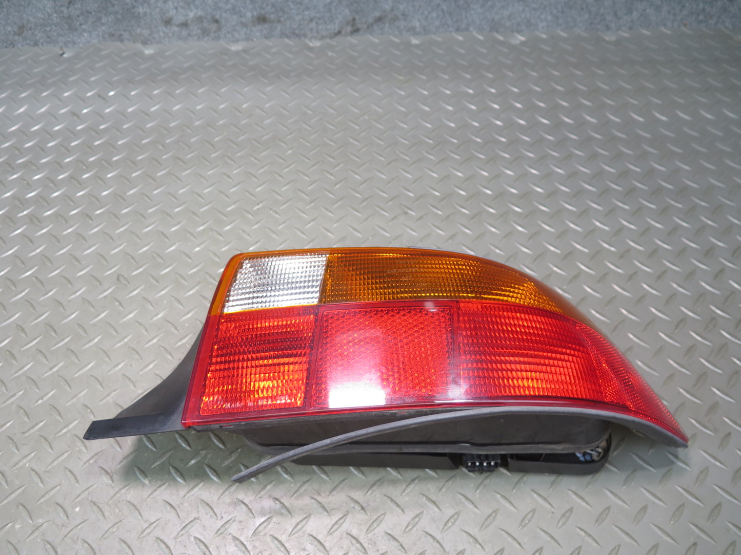96-99 BMW E36/7 Z3 Roadster Set of 2 Rear Left & Right Tail Light Lamp OEM