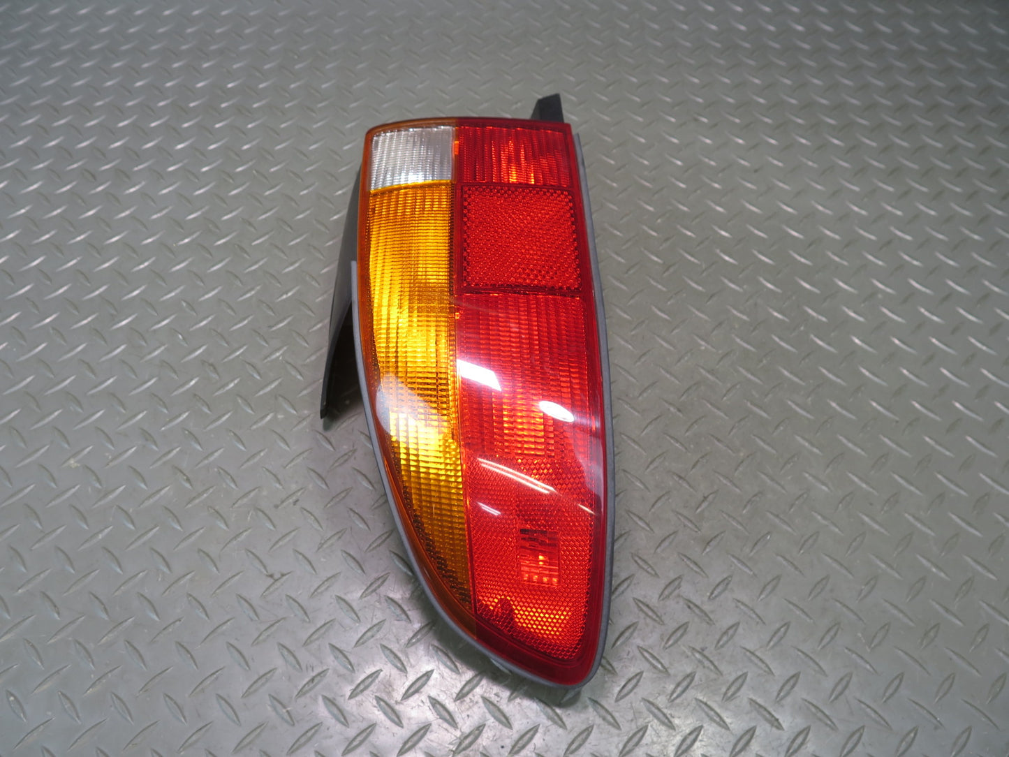 96-99 BMW E36/7 Z3 Roadster Set of 2 Rear Left & Right Tail Light Lamp OEM