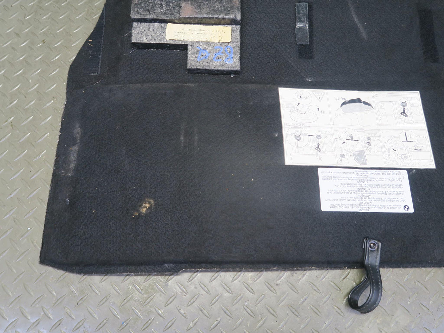 96-02 BMW E36/7 Z3 Roadster Rear Trunk Floor MAT Carpet Cover 8399299 OEM