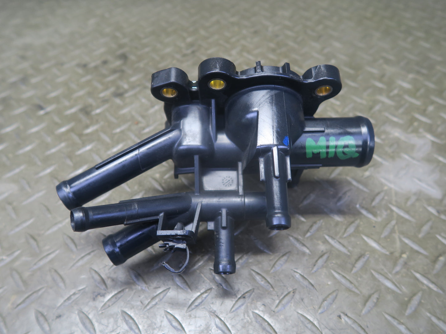 2014-2017 Infiniti QX60 2.5L Hybrid Engine Thermostat Housing 11060-3TA0B