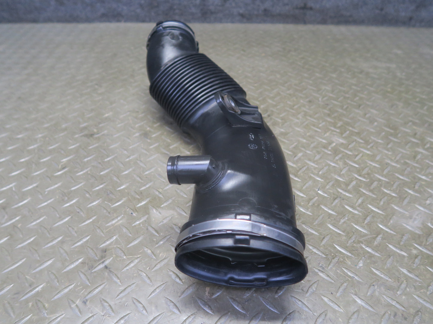 2012-2015 Range Rover Evoque L538 Air Intake Duct Tube Hose BJ32-9C620-BC