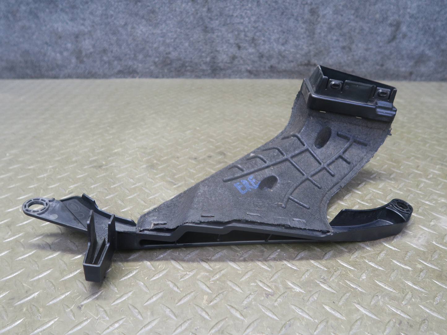 2012-2015 Range Rover Evoque L538 Engine Air Intake Hose Duct Pipe Tube