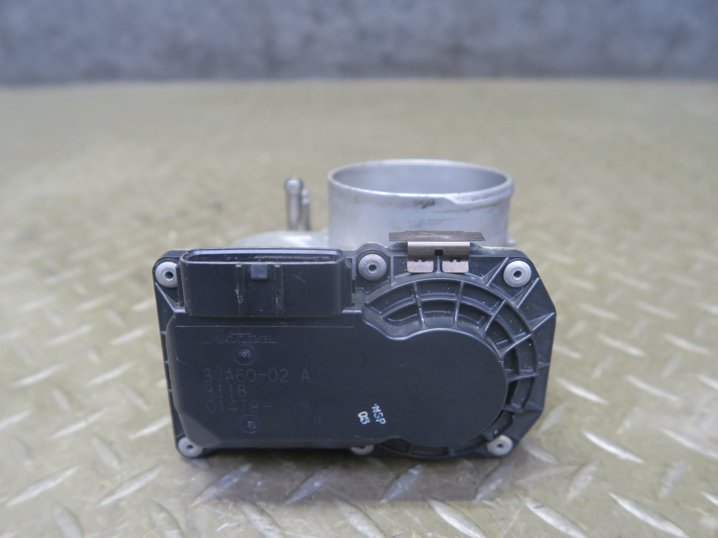 2014-2017 Infiniti QX60 2.5L Hybrid Engine Motor Throttle Body