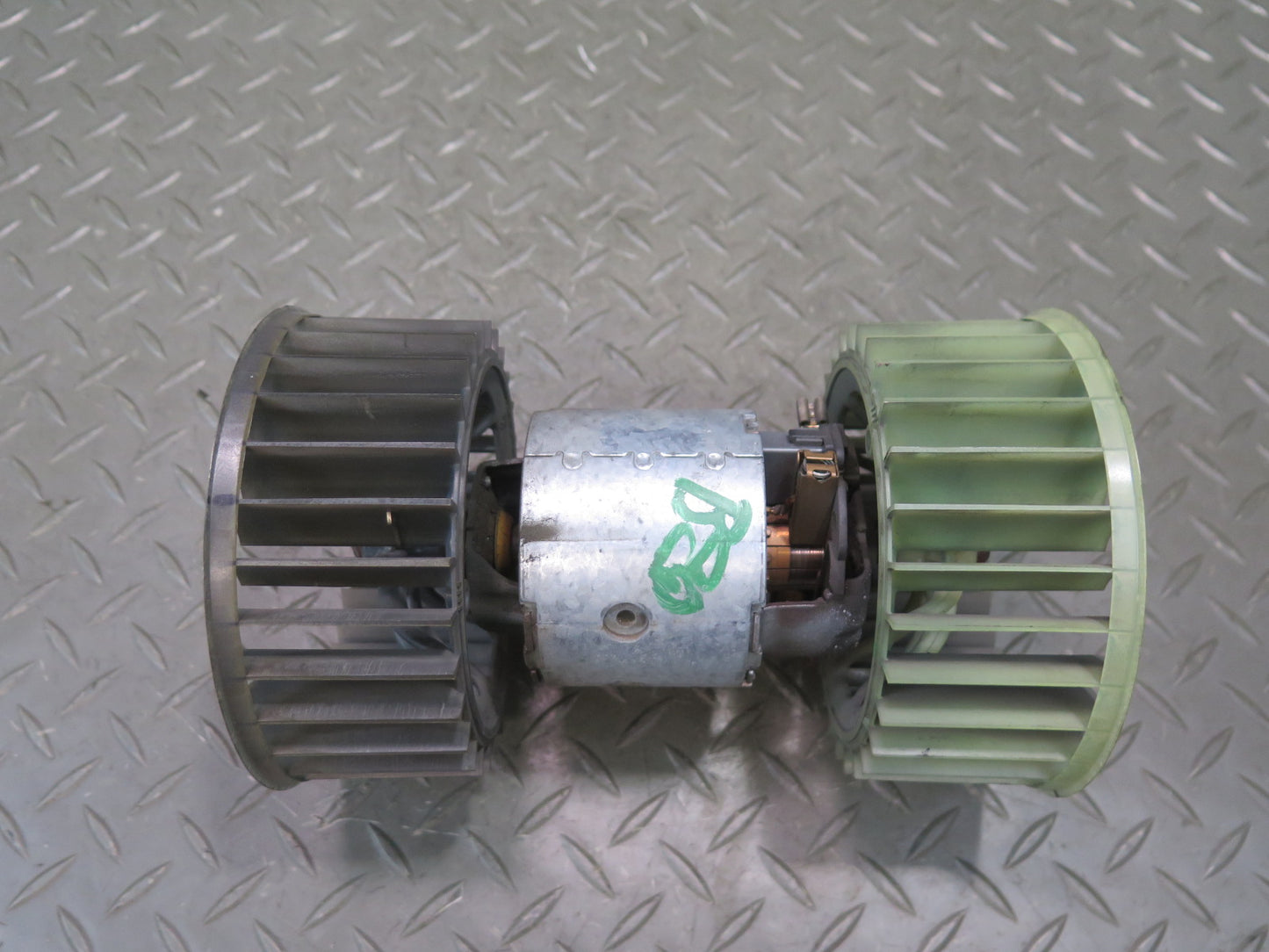 96-99 BMW E36/7 Z3 AC Heater Blower Motor Fan OEM