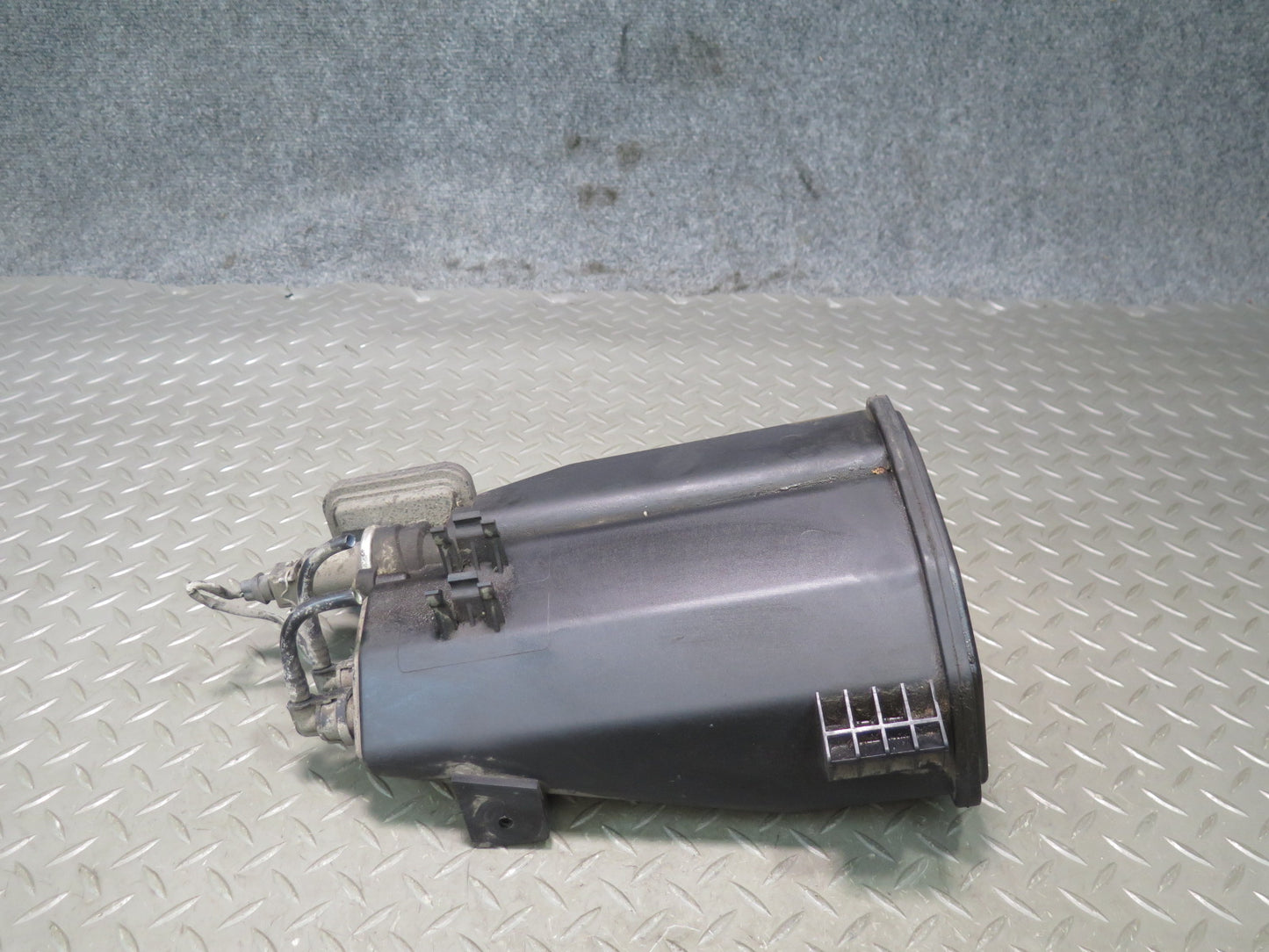 96-98 BMW E36/7 Z3 M44 M52 S52 Fuel Evap Vapor Charcoal Canister 1183568 OEM