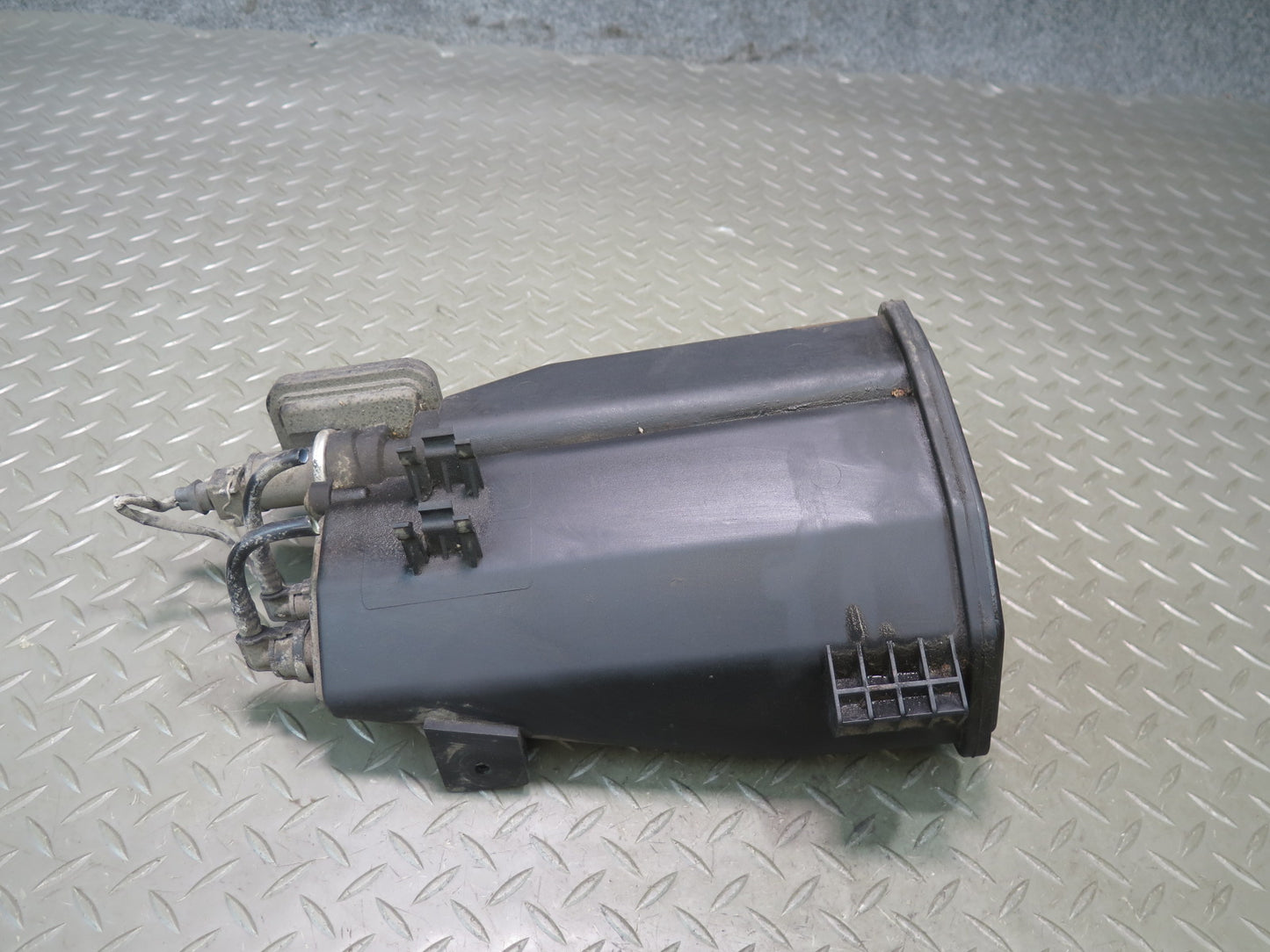 96-98 BMW E36/7 Z3 M44 M52 S52 Fuel Evap Vapor Charcoal Canister 1183568 OEM