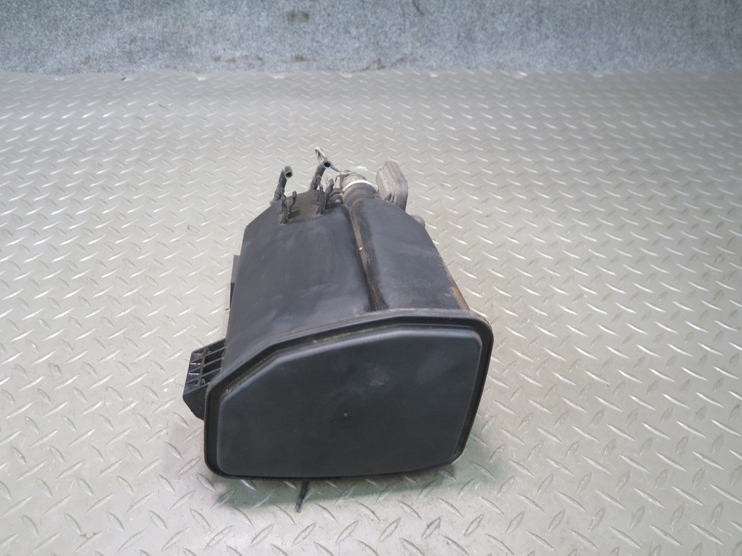 96-98 BMW E36/7 Z3 M44 M52 S52 Fuel Evap Vapor Charcoal Canister 1183568 OEM