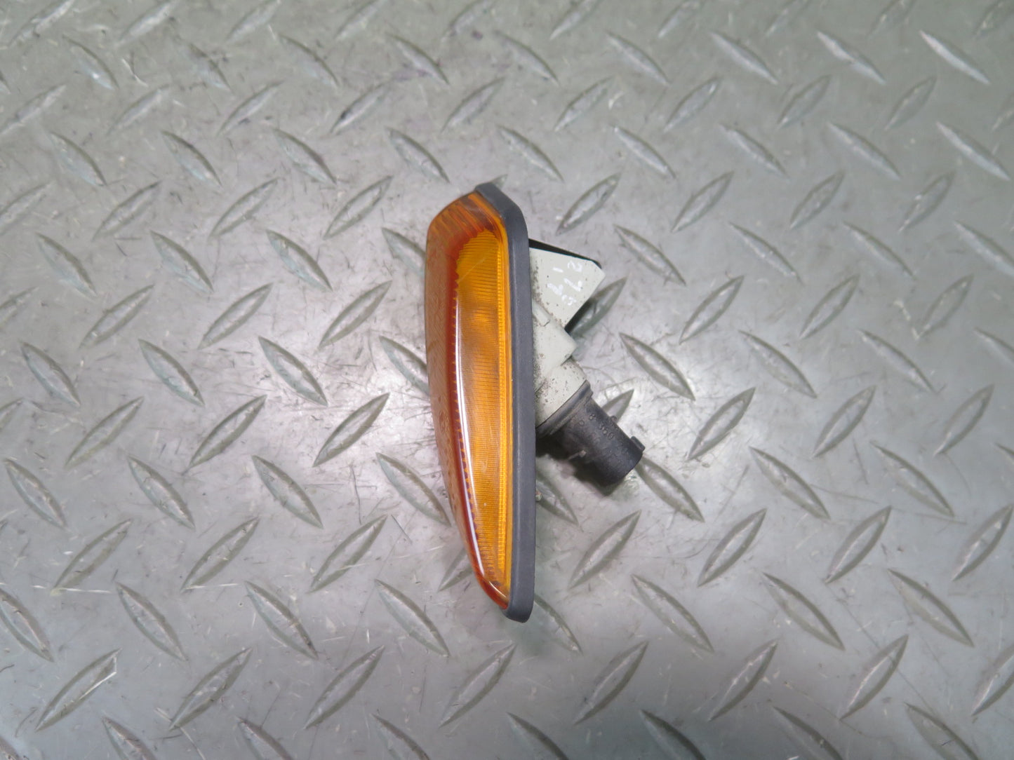 96-02 BMW E36/7 Z3 Front Right & Left Fender Marker Turn Signal Light Set OEM