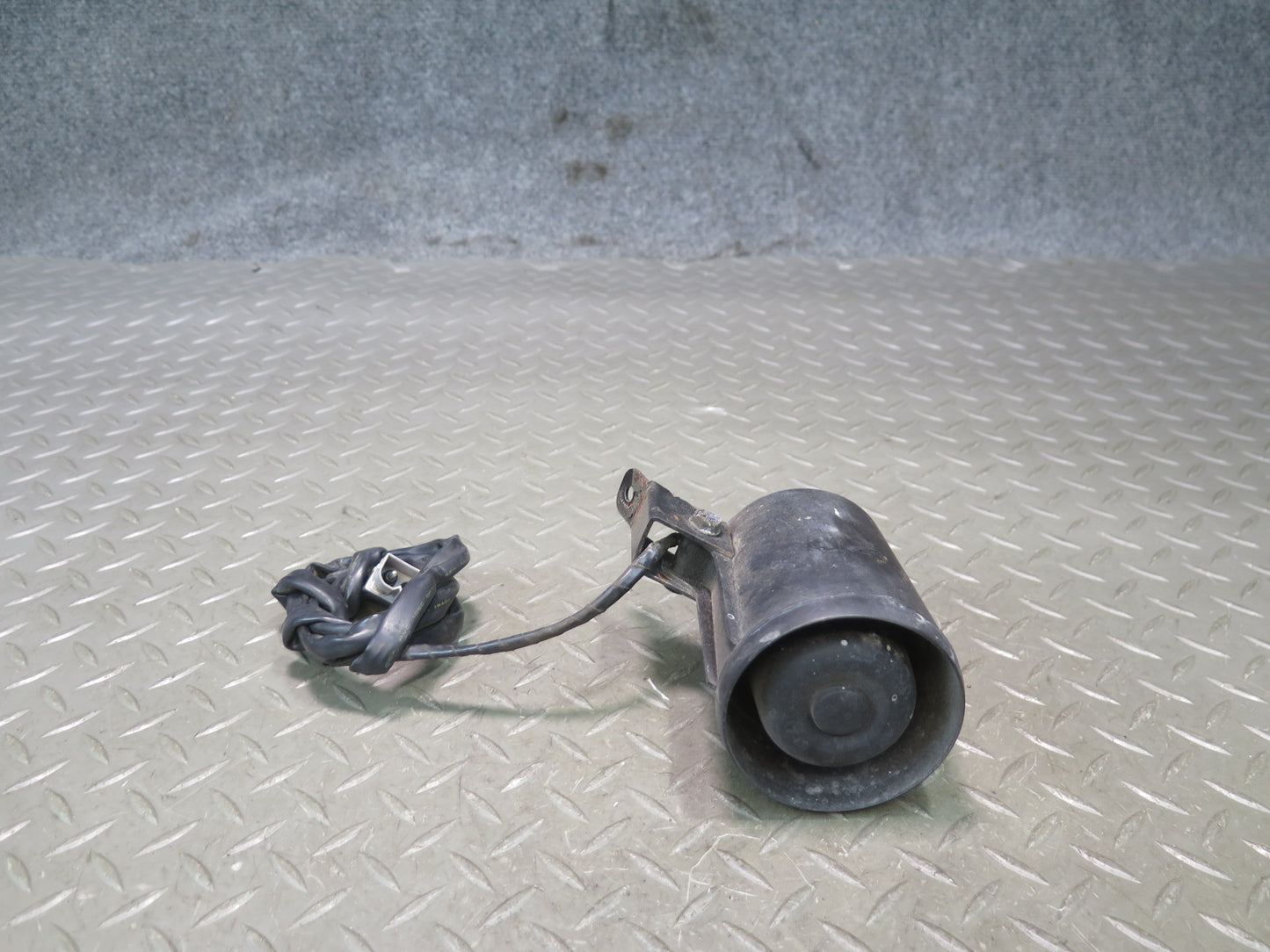 96-02 BMW E36/7 Z3 Security Anti Theft Alarm Horn Siren 1469926 OEM