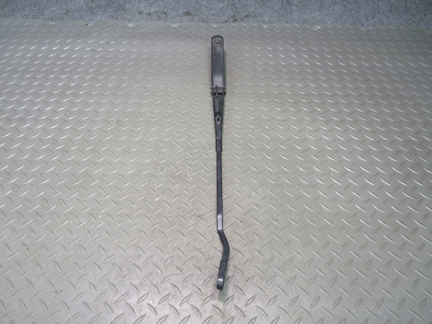 96-02 BMW E36/7 Z3 Set of 2 Front Left & Right Windshield Wiper Arm OEM