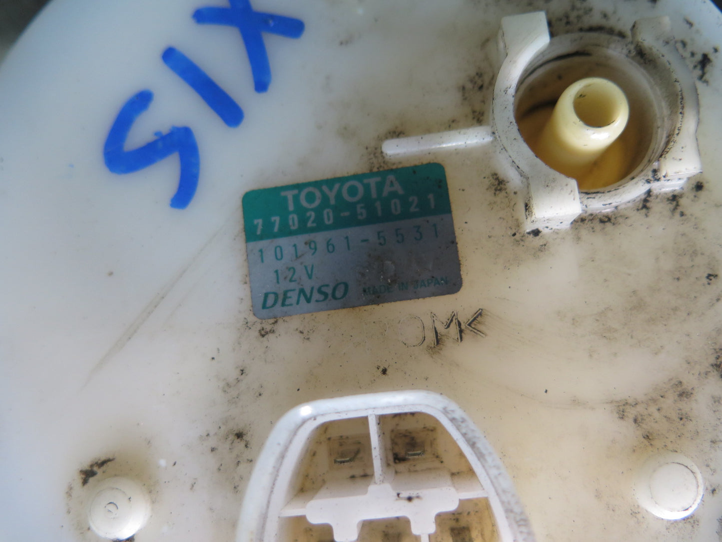 01-05 Lexus JCE10L IS300 Gas Fuel Pump Level Sensor Sending Unit Set OEM