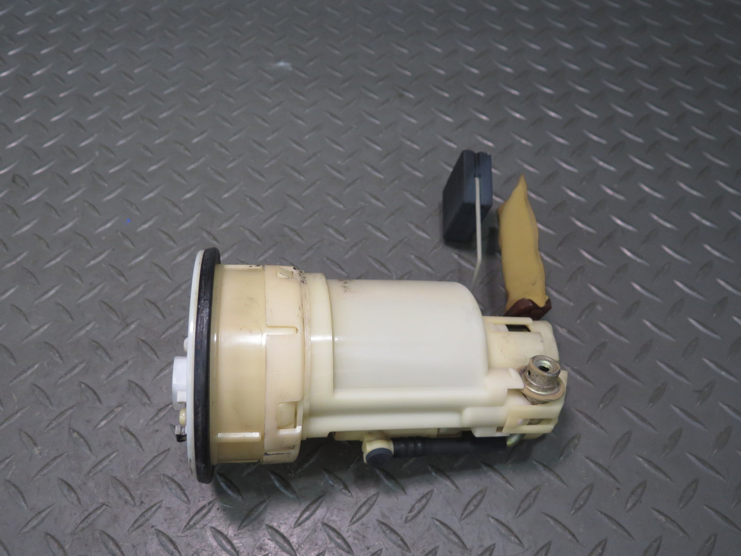 01-05 Lexus JCE10L IS300 Gas Fuel Pump Level Sensor Sending Unit Set OEM