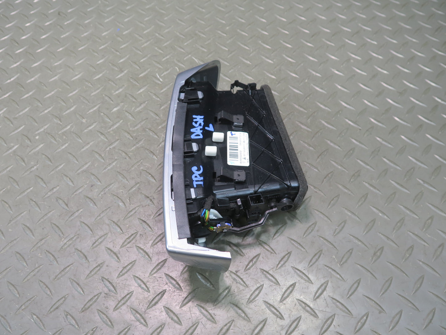 2011-2018 Porsche Cayenne 958 Dash Front Left A/C Air Vent Grille 7P5819727A