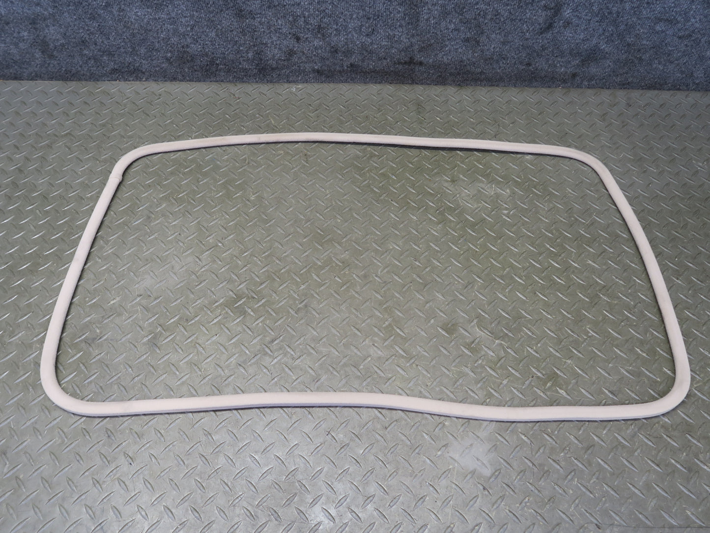02-05 Lexus JCE10L IS300 Sedan Sunroof Moonroof Shade Cover w Seal Ivory OEM