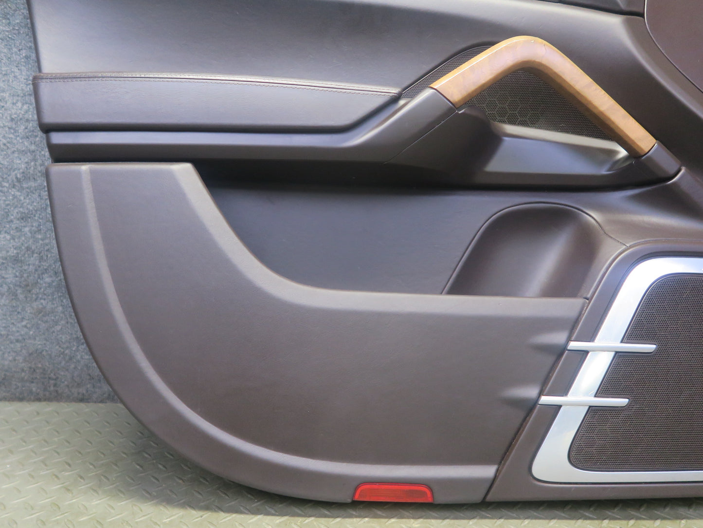 2011-2018 Porsche Cayenne 958 Front Left & Right Door Interior Trim Panel Set