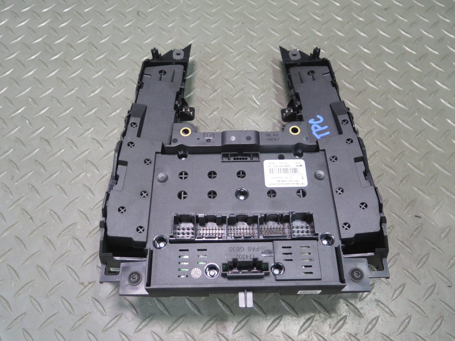 2011-2014 Porsche Cayenne 958 Front A/C Climate Control Temp Switch Unit