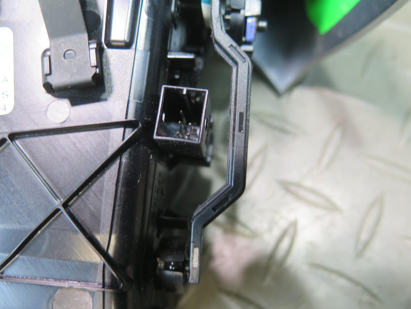 2011-2018 Porsche Cayenne 958 Dash Front Right A/C Air Vent Grille 7P5819728A