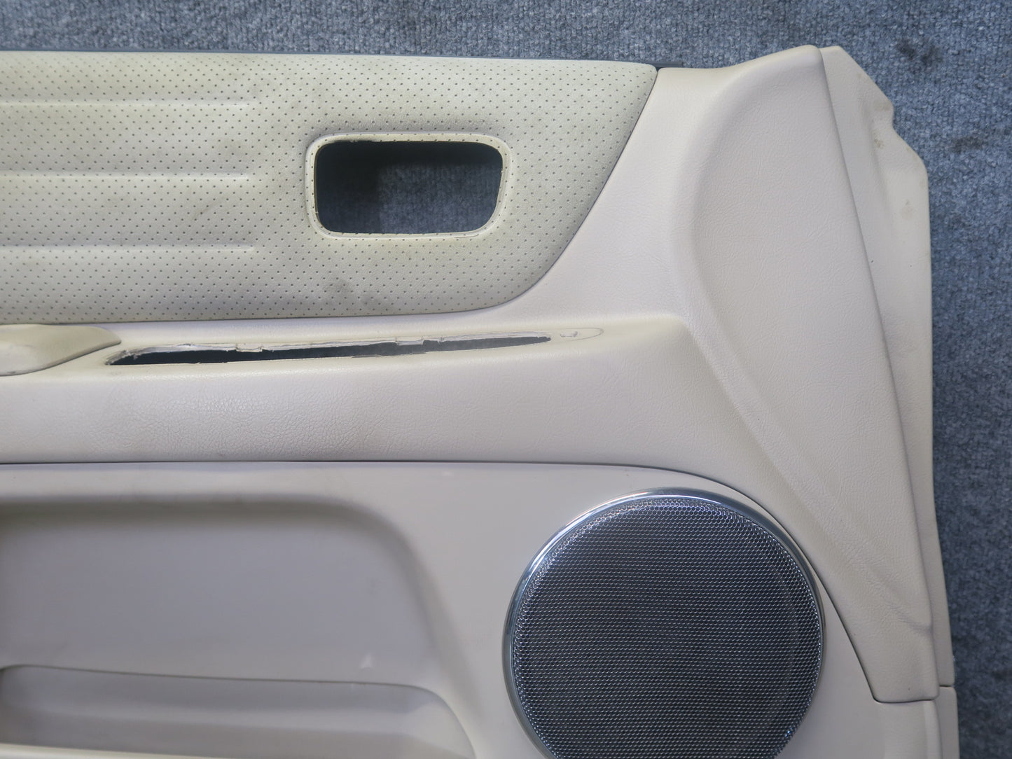 2002 Lexus JCE10L IS300 Sedan Set of 2 Front Door Interior Trim Cover Panel OEM
