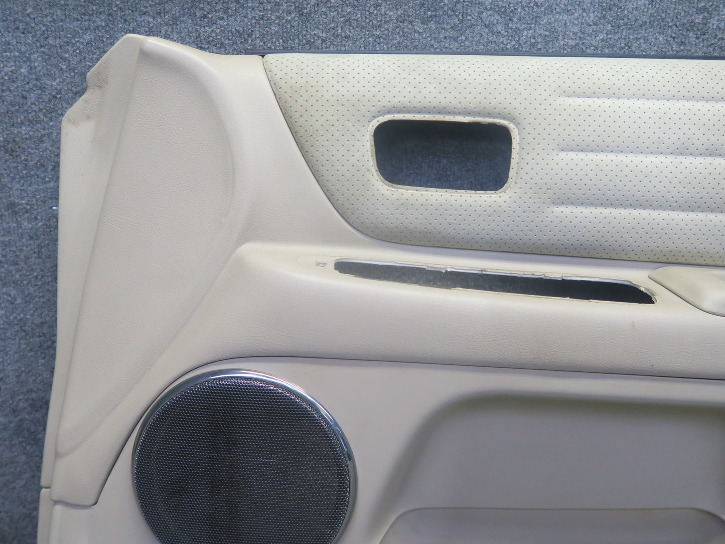 2002 Lexus JCE10L IS300 Sedan Set of 2 Front Door Interior Trim Cover Panel OEM