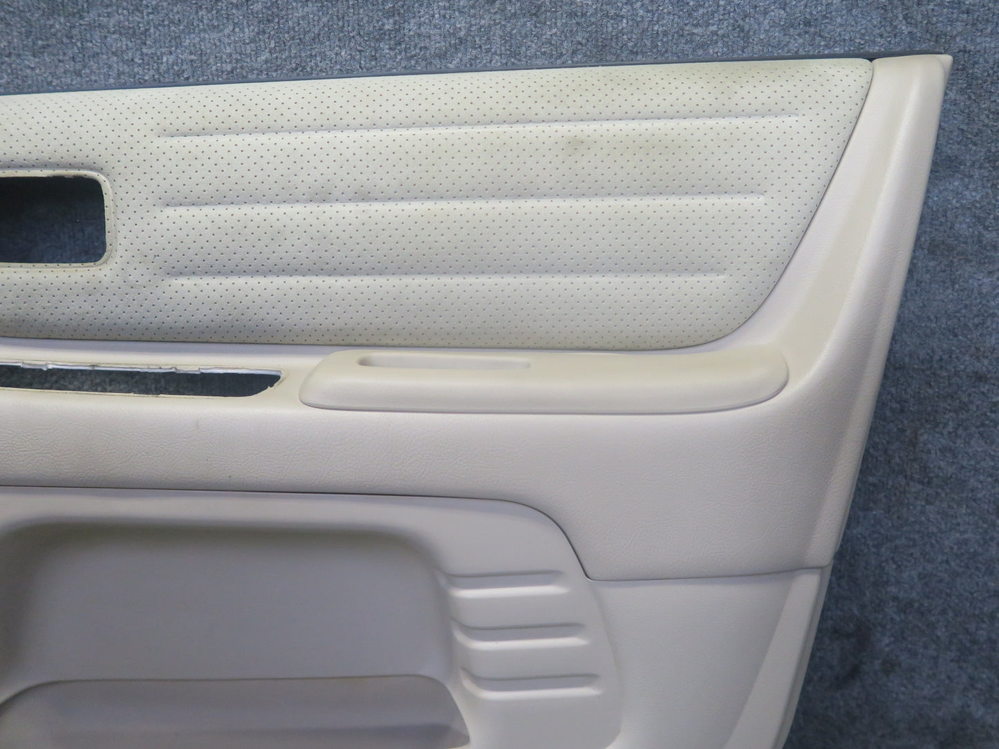 2002 Lexus JCE10L IS300 Sedan Set of 2 Front Door Interior Trim Cover Panel OEM