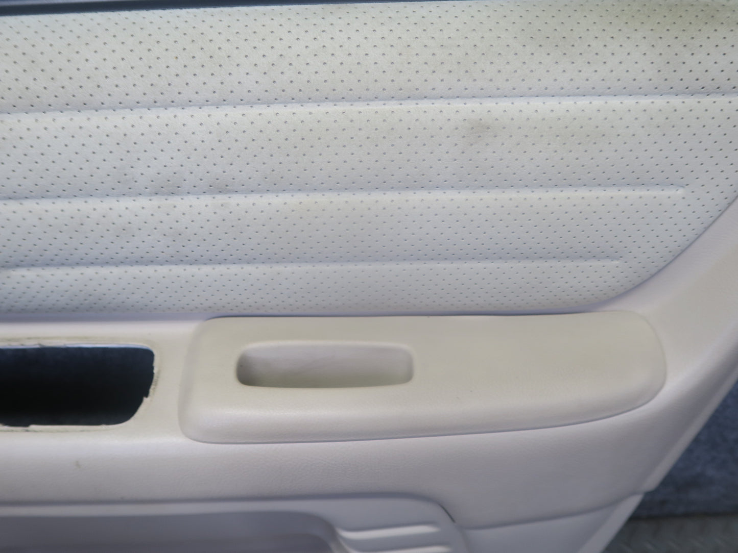 2002 Lexus JCE10L IS300 Sedan Set of 2 Front Door Interior Trim Cover Panel OEM