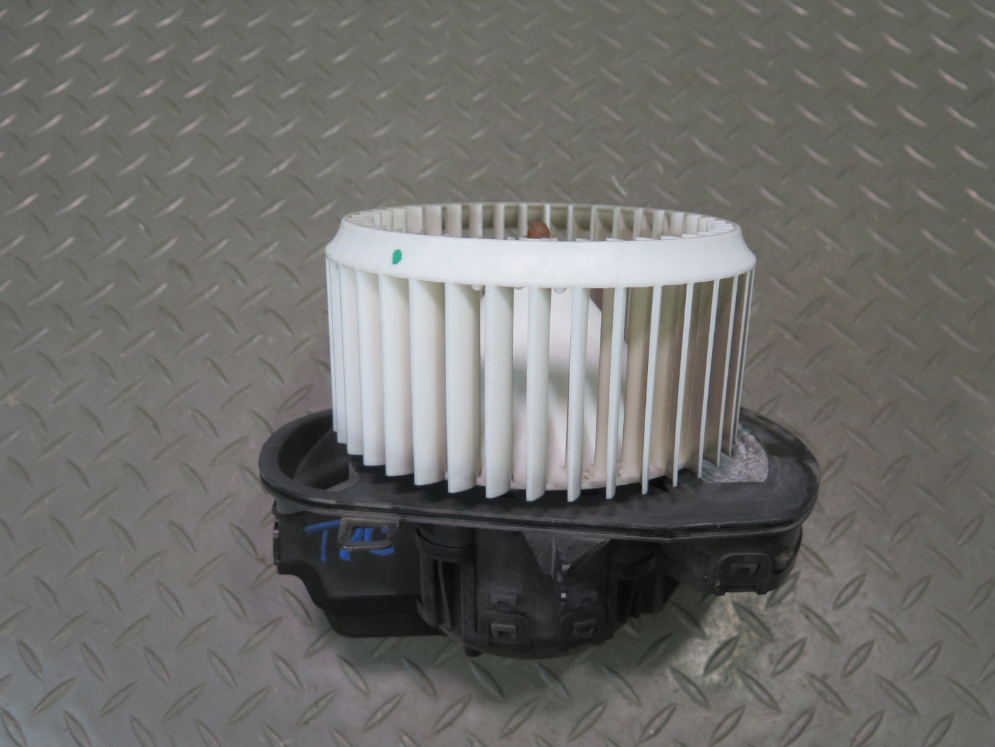 2011-2018 Porsche Cayenne 958 A/C Heater Blower Motor  Fan w Resistor 7P0820021B