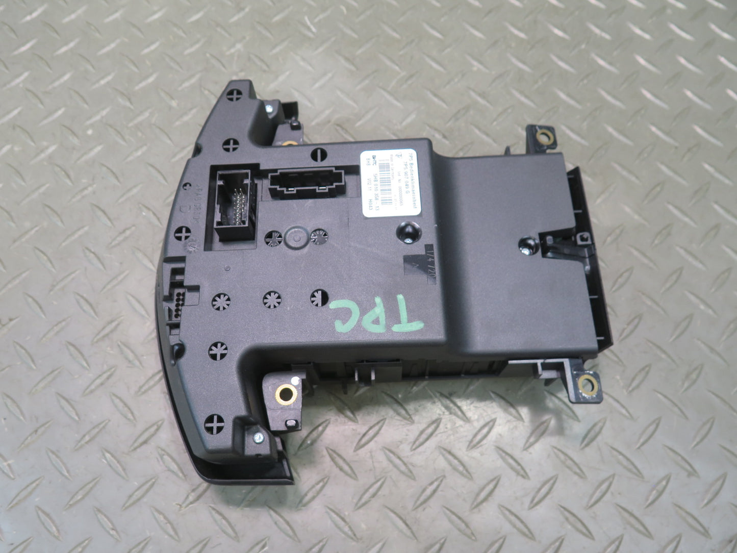 2011-2014 Porsche Cayenne 958 Rear A/C Climate Control Temp Switch Unit