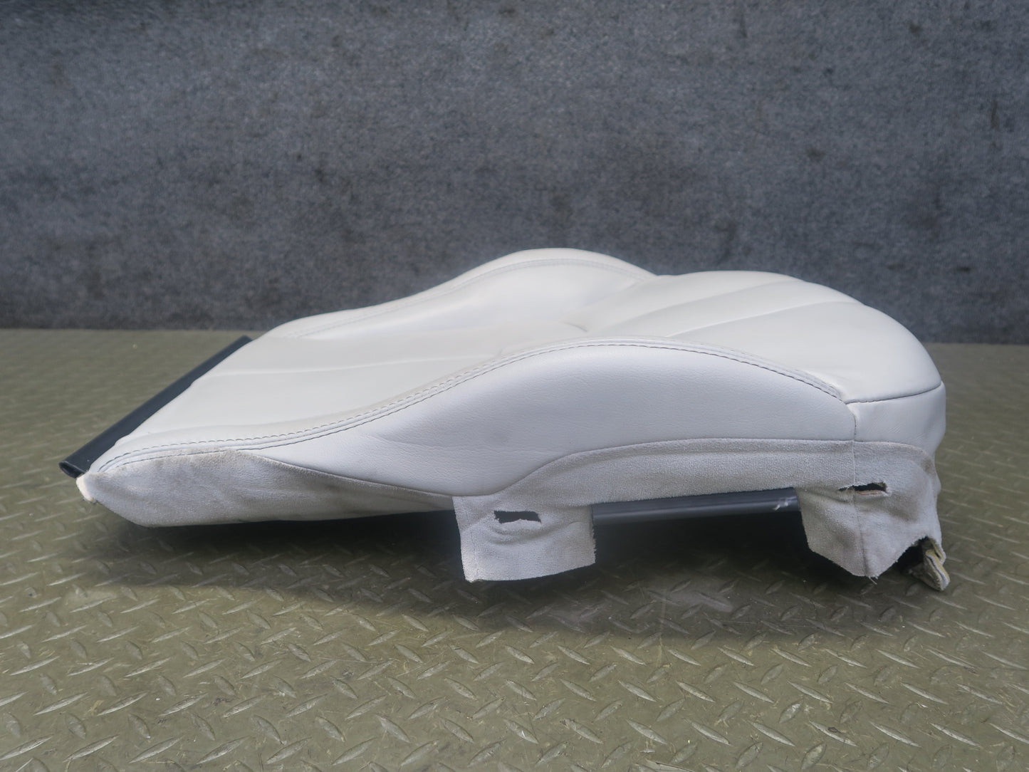 2012-2015 Range Rover Evoque L538 Front Right Seat Lower Leather Cushion