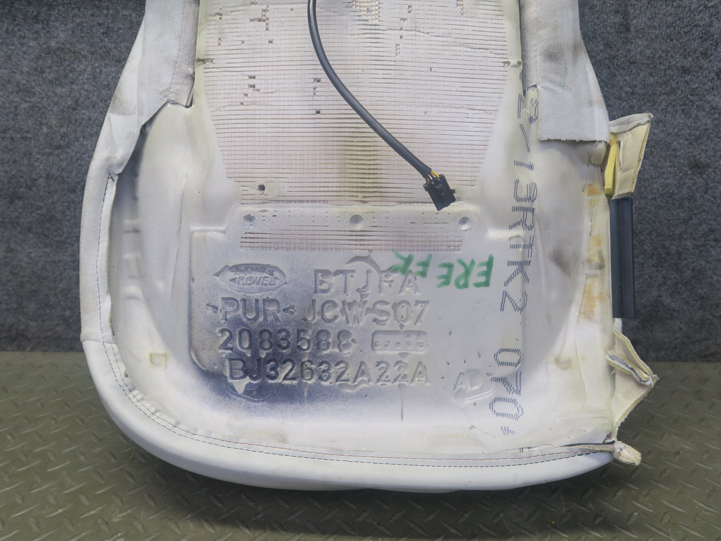 2012-2015 Range Rover Evoque L538 Front Right Seat Lower Leather Cushion