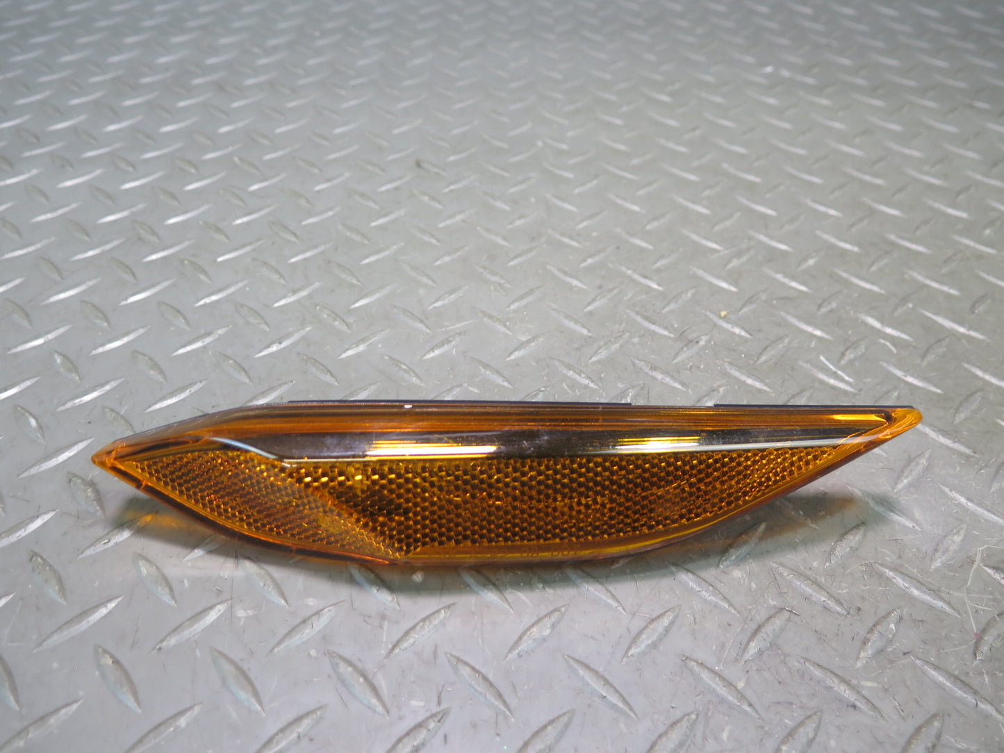 11-14 Porsche Cayenne 958 Front Left & Right Side Marker Light Lamp Set of 2