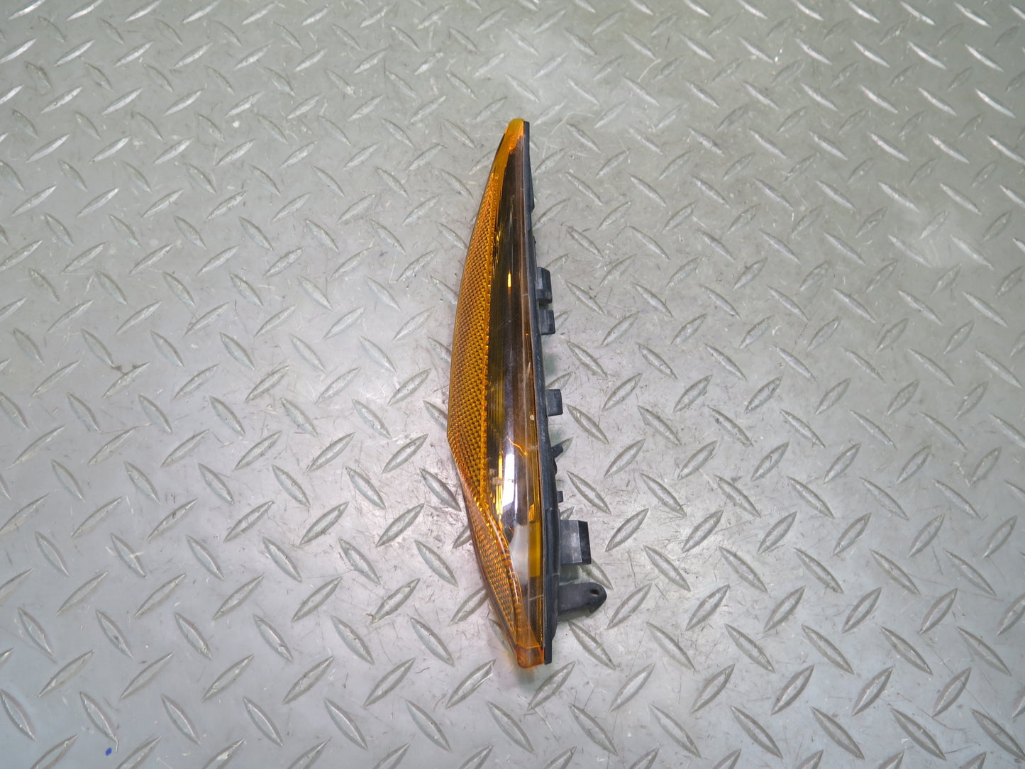 11-14 Porsche Cayenne 958 Front Left & Right Side Marker Light Lamp Set of 2