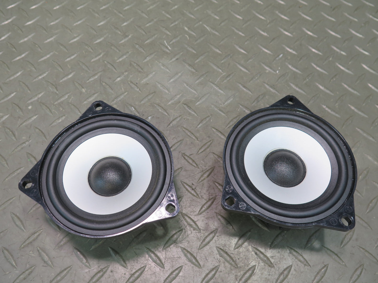 03-08 BMW E86 E85 Z4 Set of 2 Front or Rear TOP Hi-fi MID Range Speaker OEM