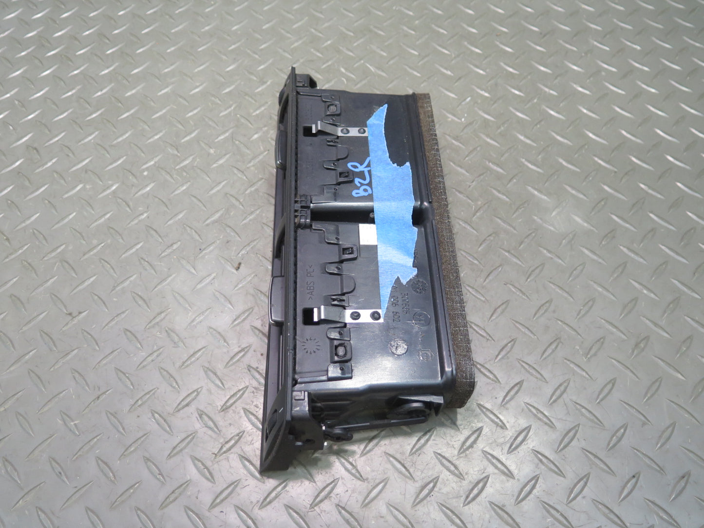 03-05 BMW E86 E85 Z4 Dash Center AC Heater Air Vent Black OEM