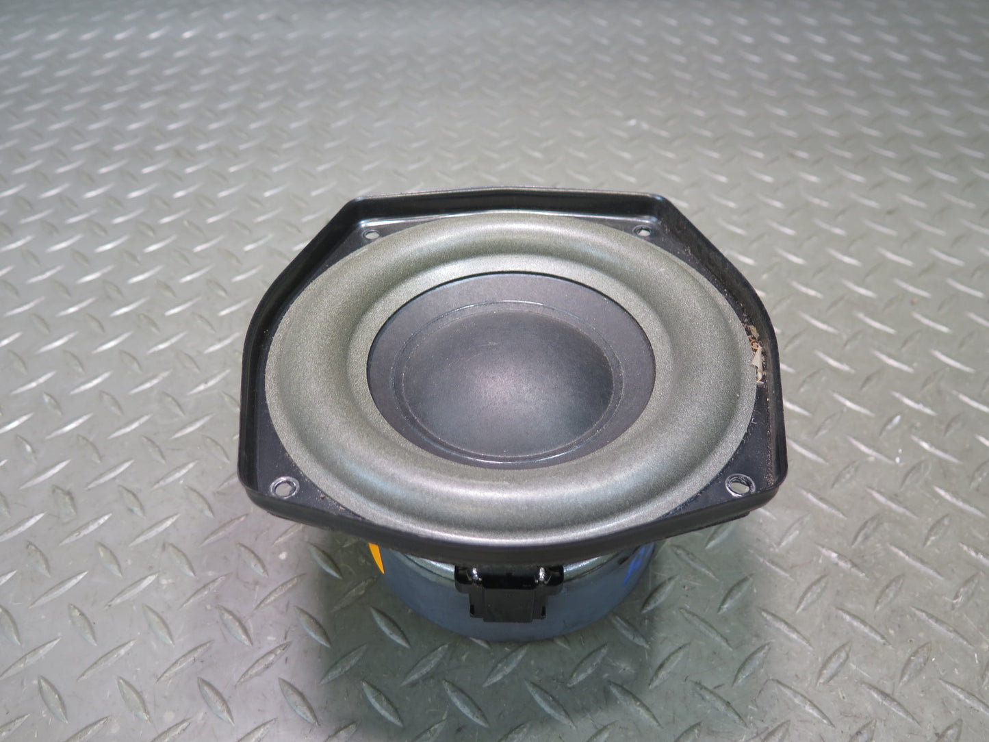 03-08 BMW E85 Z4 Set of 2 Rear TOP Hi-fi Subwoofer Speaker 6915841 OEM