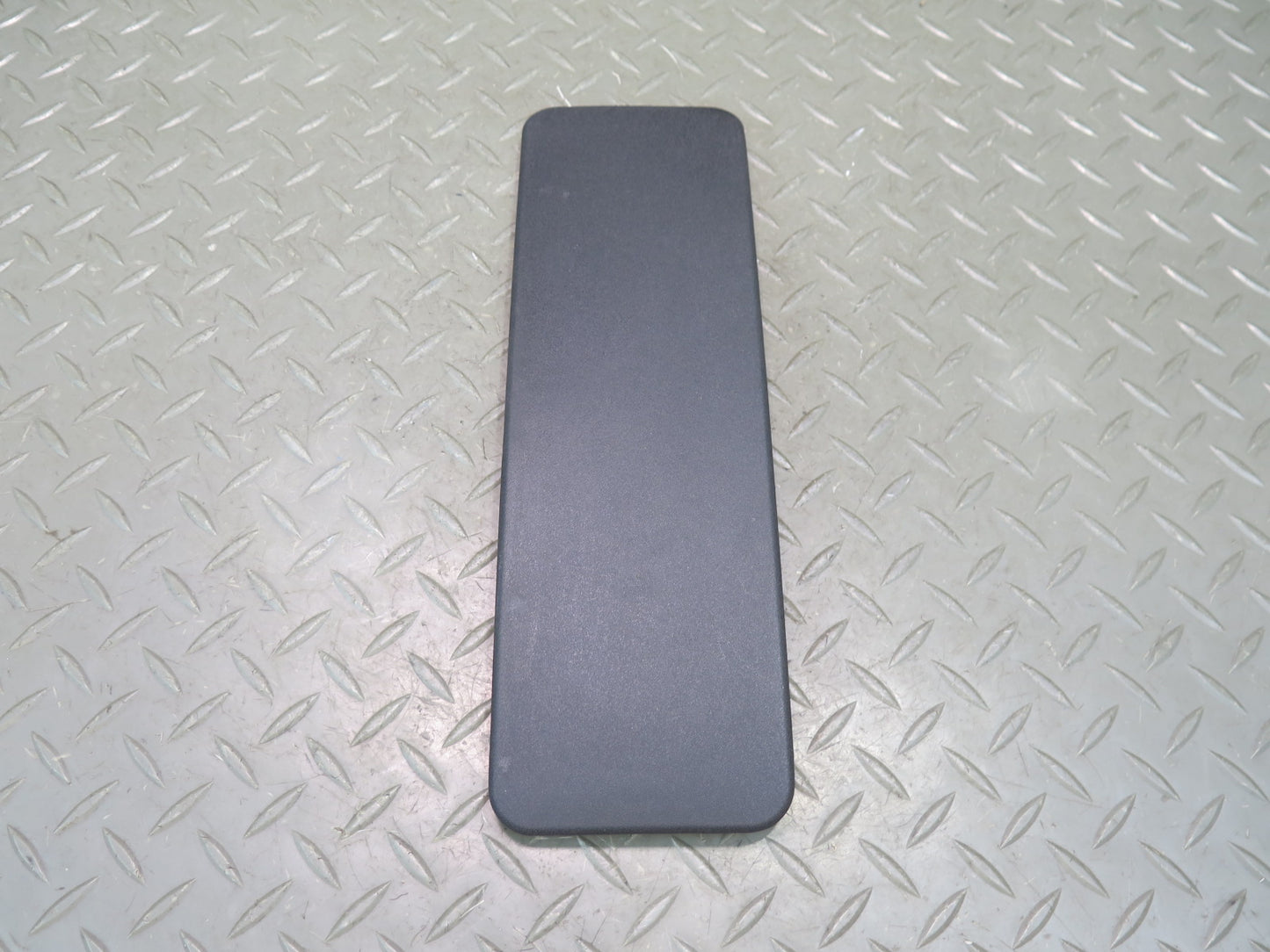 03-08 BMW E85 Z4 Dash Center Lower Trim Cover Panel 7053091 OEM