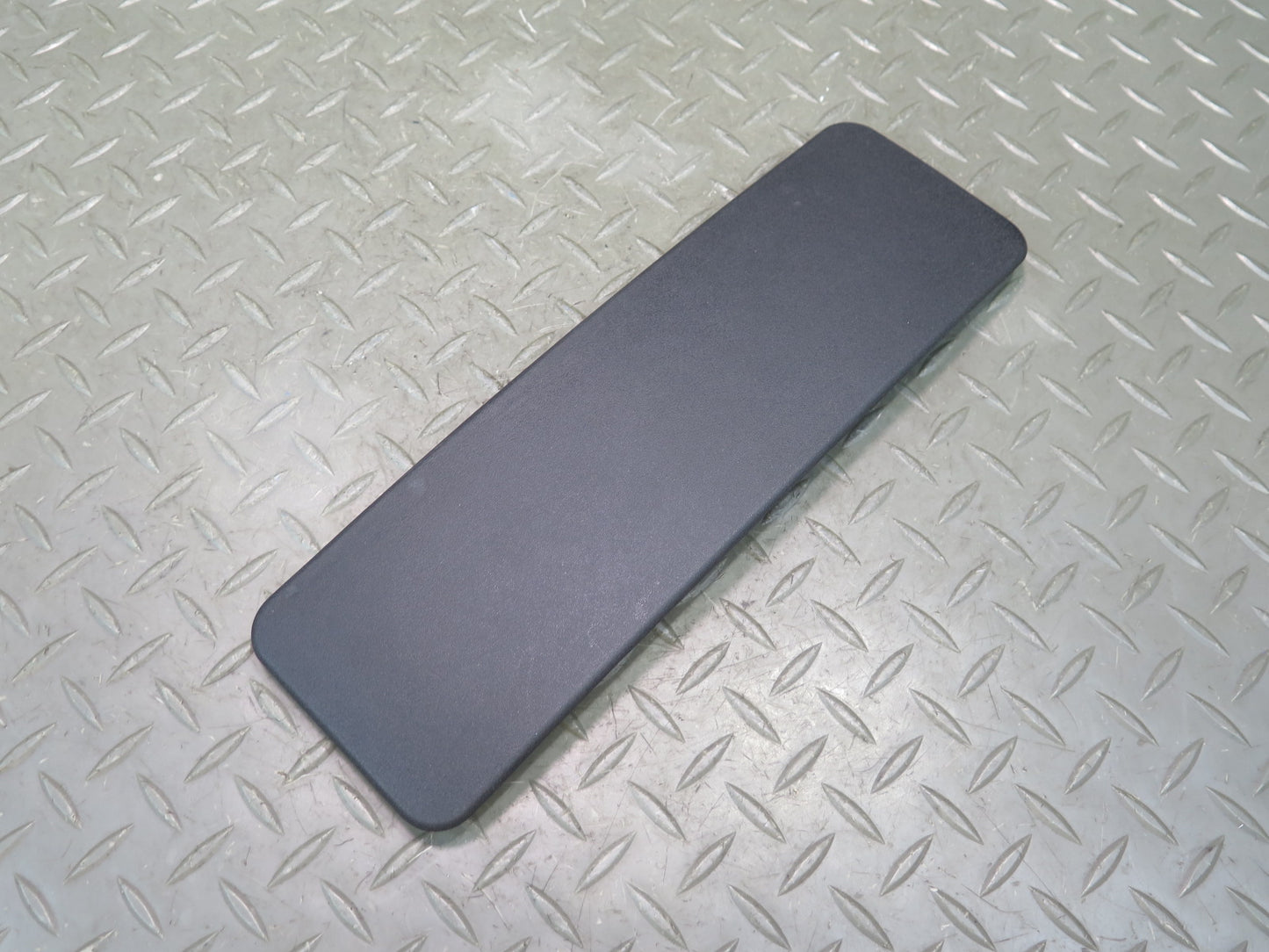 03-08 BMW E85 Z4 Dash Center Lower Trim Cover Panel 7053091 OEM