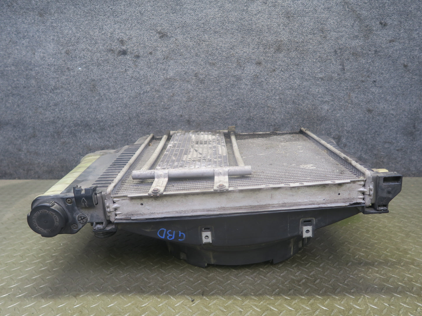 96-99 BMW E36 318iC M44 A/T Engine Radiator Condenser Oil Cooler Fan Shroud Assy