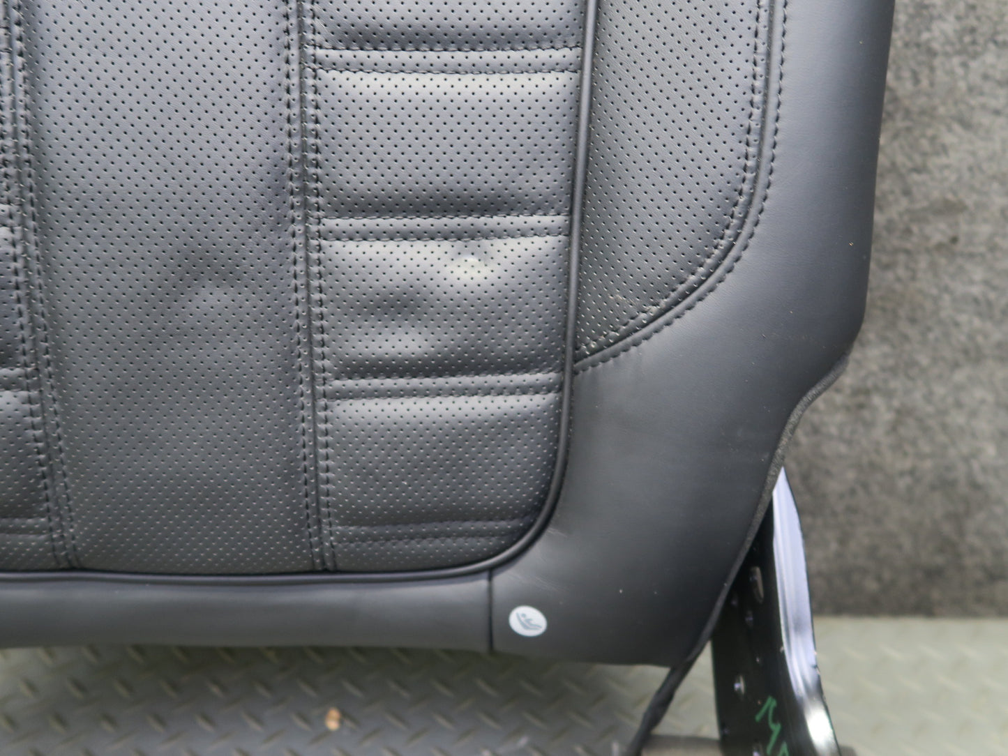 2014-2017 Range Rover Sport L494 Rear Right Seat Upper Backrest Leather Cushion