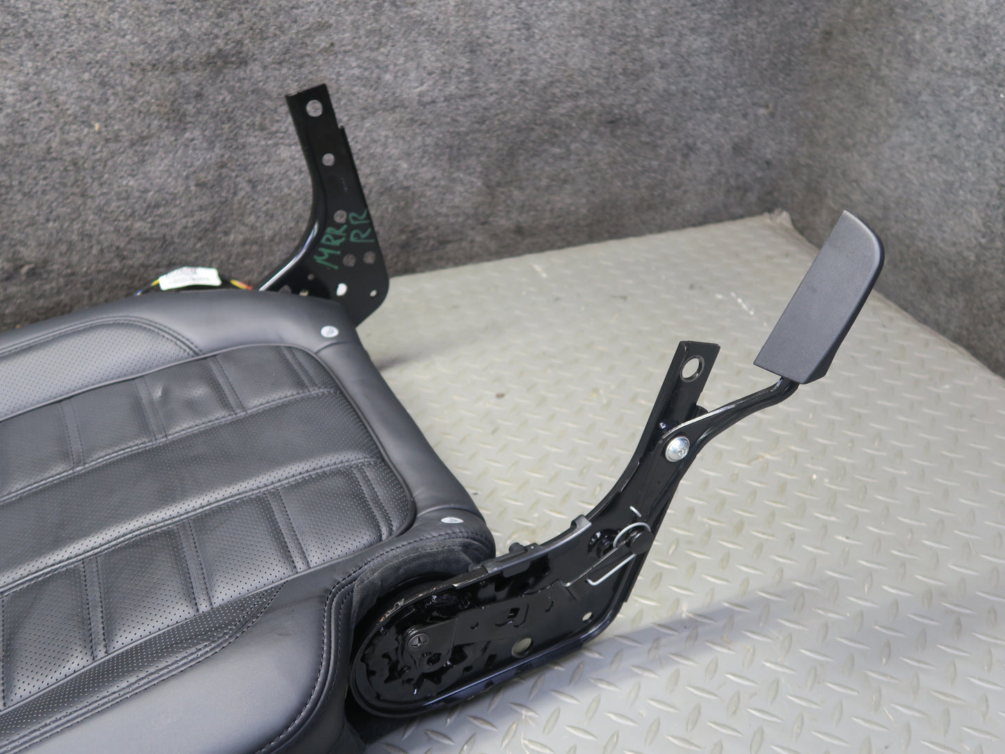 2014-2017 Range Rover Sport L494 Rear Right Seat Upper Backrest Leather Cushion