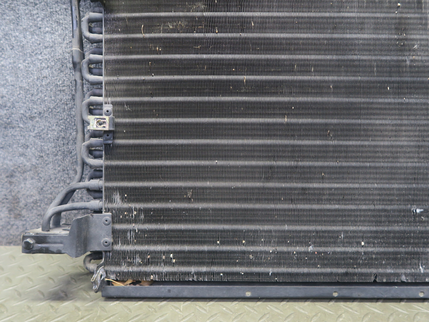 96-02 BMW E36/7 Z3 A/C Air Conditioning Condenser 8398181 OEM