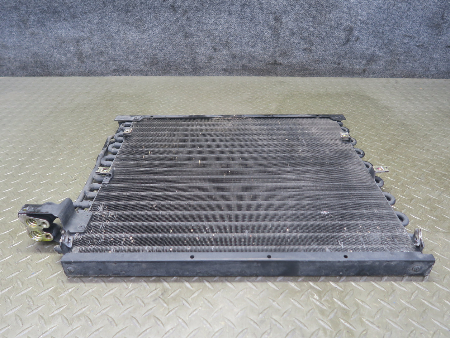 96-02 BMW E36/7 Z3 A/C Air Conditioning Condenser 8398181 OEM