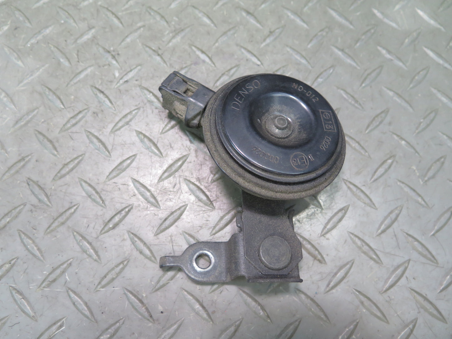 98-00 Lexus UCF20L LS400 Security Emergency Theft Alarm Horn Signal Siren OEM