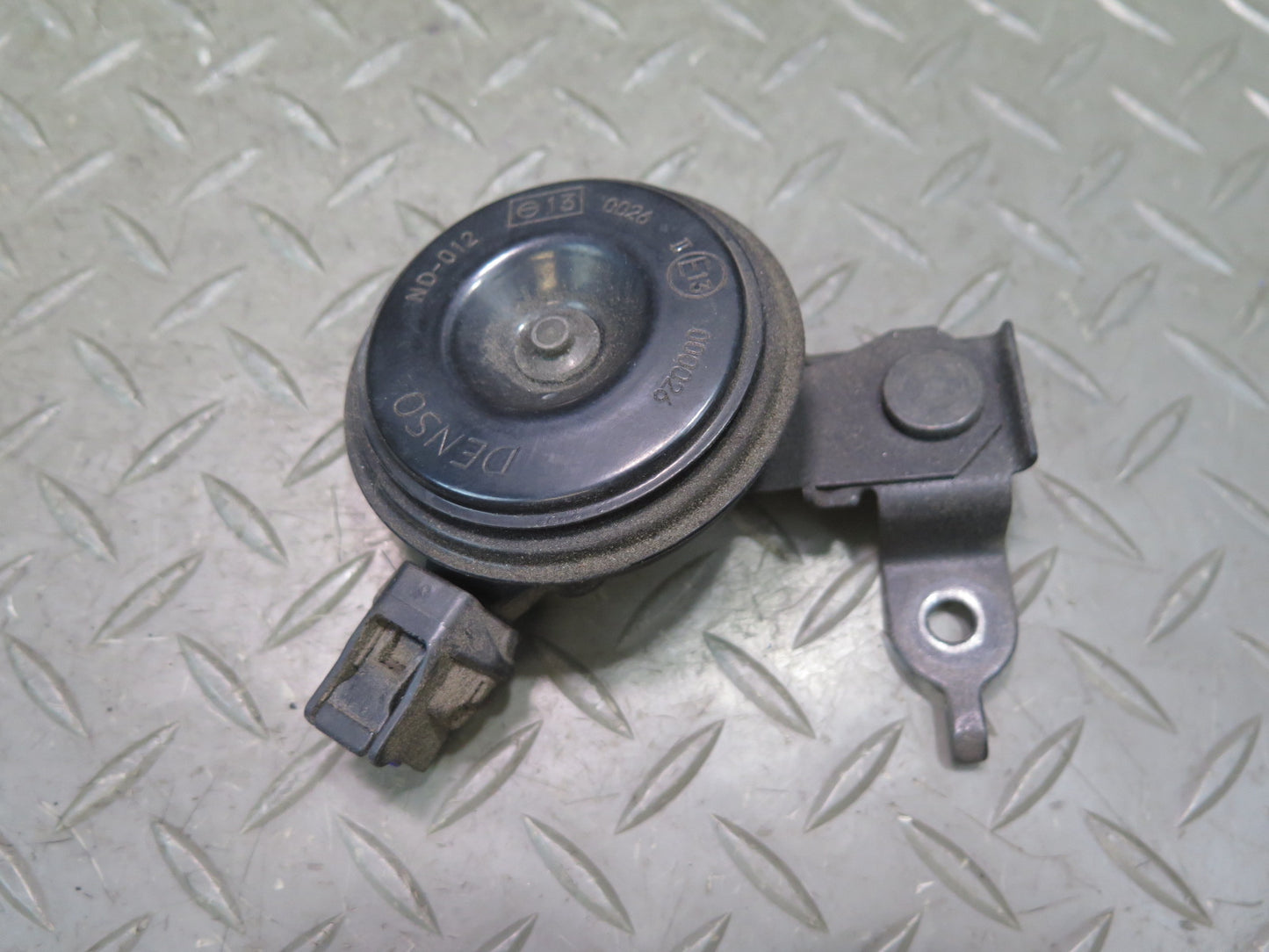 98-00 Lexus UCF20L LS400 Security Emergency Theft Alarm Horn Signal Siren OEM